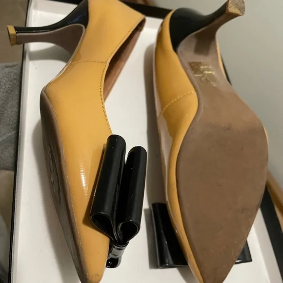 Jeffrey Campbell Bow Heels - Picture 7 of 7